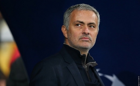 José Mourinho távozik az AS Romától