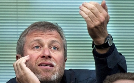 Abramovics vagyonát befagyazották, a Chelsea csődbe mehet